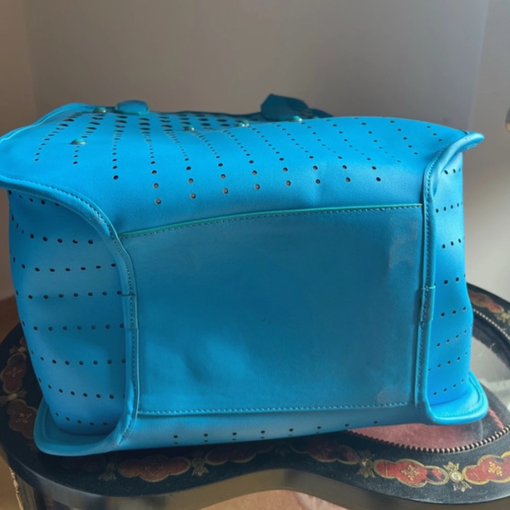 Love Moschino Vibrant Blue Heart Tote - Picture 12 of 14